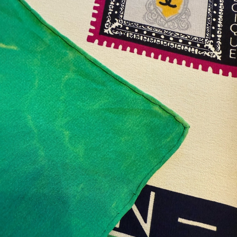 Chanel Scarf - Picture 5 of 8